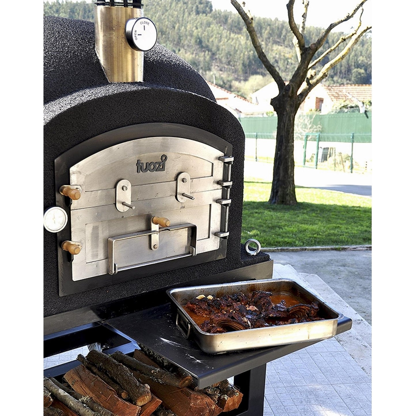 Horno Kitaway con base metálica Tuozi